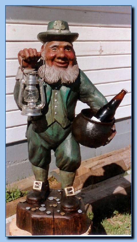 1-68 leprechaun with lantern as beverage cooler
